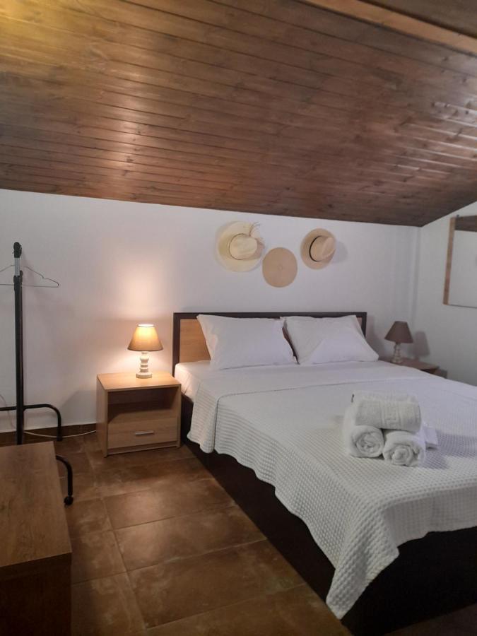 Mad'S Villas Néa Péramos 部屋 写真