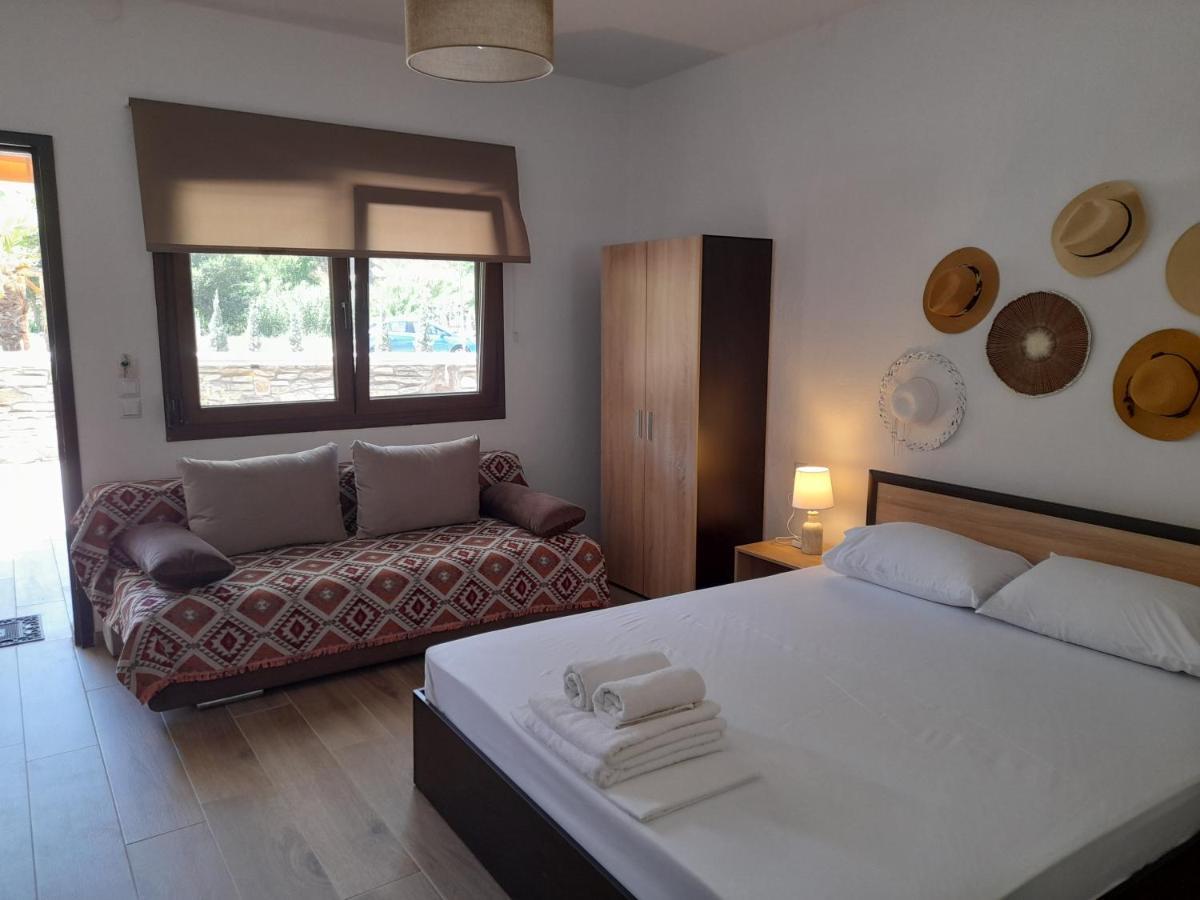 Mad'S Villas Néa Péramos 部屋 写真