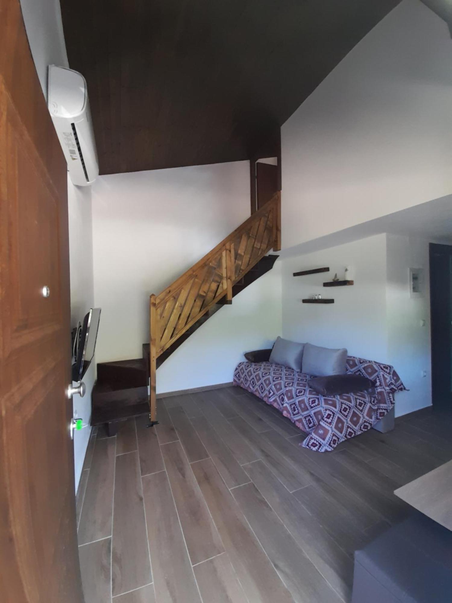 Mad'S Villas Néa Péramos 部屋 写真